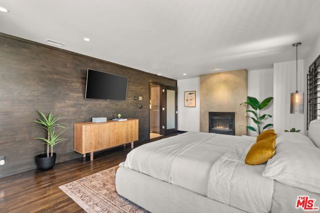28207 Laura La Plante Drive, Agoura Hills, CA 91301