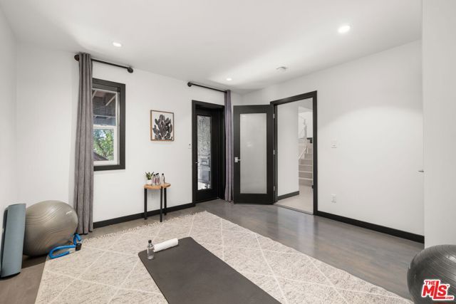 28207 Laura La Plante Drive, Agoura Hills, CA 91301