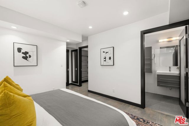 28207 Laura La Plante Drive, Agoura Hills, CA 91301