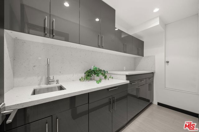 28207 Laura La Plante Drive, Agoura Hills, CA 91301