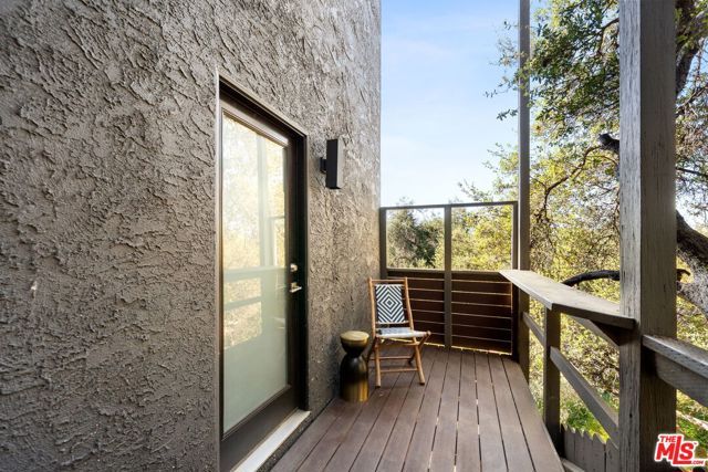 28207 Laura La Plante Drive, Agoura Hills, CA 91301