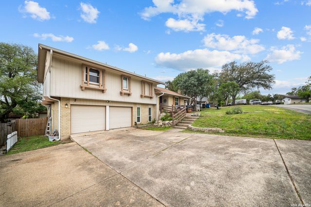 5626 Cary Grant, San Antonio, TX 78240