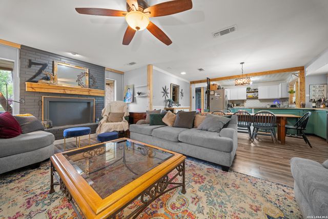 5626 Cary Grant, San Antonio, TX 78240