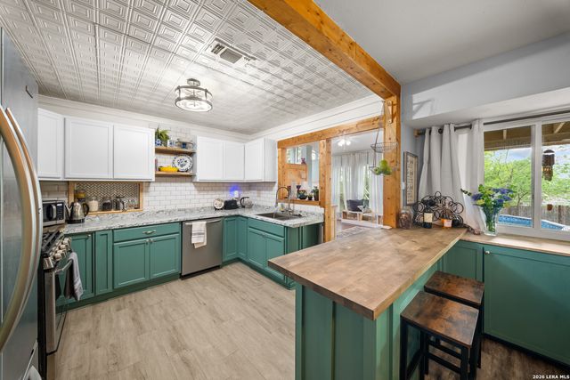 5626 Cary Grant, San Antonio, TX 78240