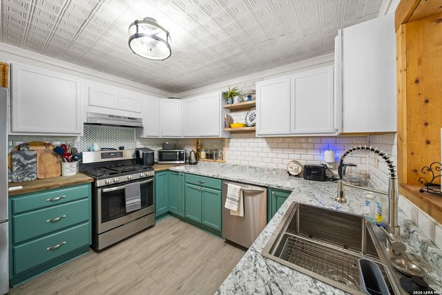 5626 Cary Grant, San Antonio, TX 78240