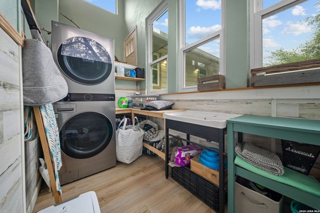 5626 Cary Grant, San Antonio, TX 78240