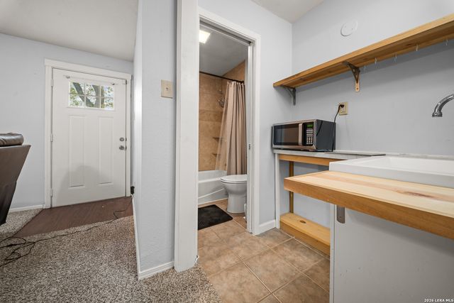 5626 Cary Grant, San Antonio, TX 78240