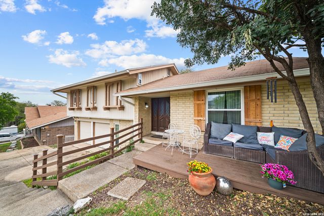 5626 Cary Grant, San Antonio, TX 78240