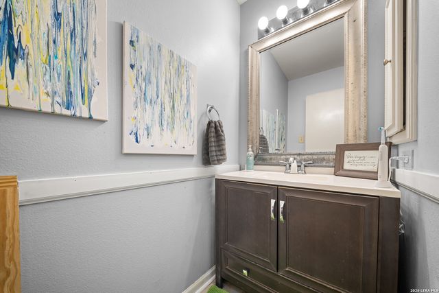 5626 Cary Grant, San Antonio, TX 78240