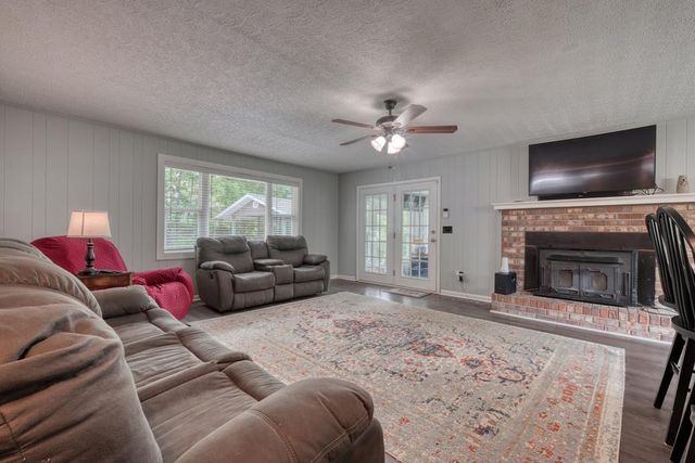 497 Hidden Lake Road, Blairsville, GA 30512