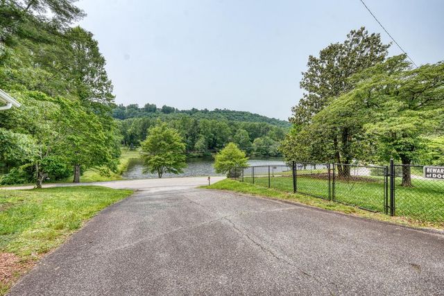 497 Hidden Lake Road, Blairsville, GA 30512