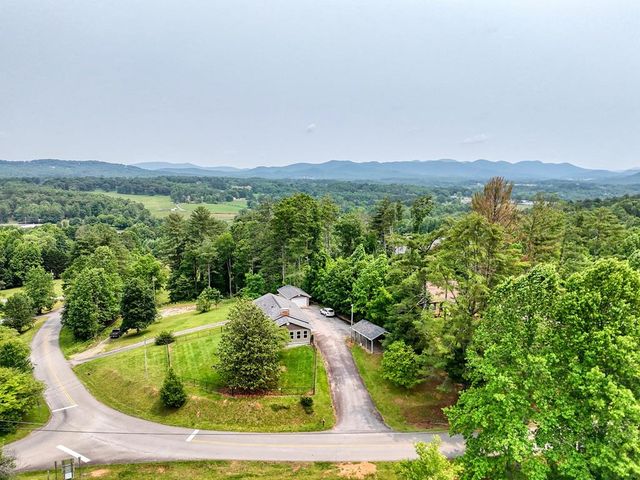 497 Hidden Lake Road, Blairsville, GA 30512