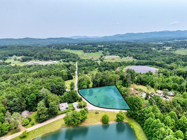 497 Hidden Lake Road, Blairsville, GA 30512