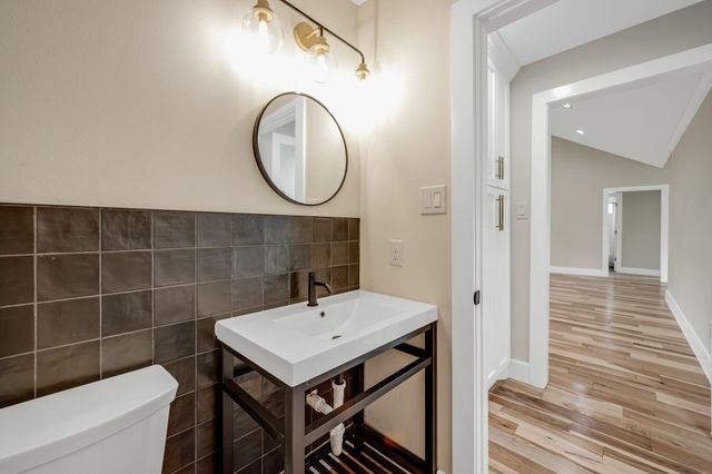 403 Moody Street, Houston, TX 77009