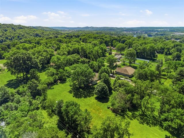 419 Large Drive, Indiana Twp, PA 15024