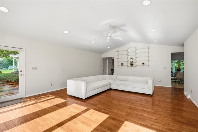 419 Large Drive, Indiana Twp, PA 15024