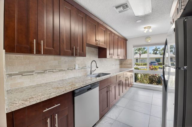 13740 Vía Flora C, Delray Beach, FL 33484