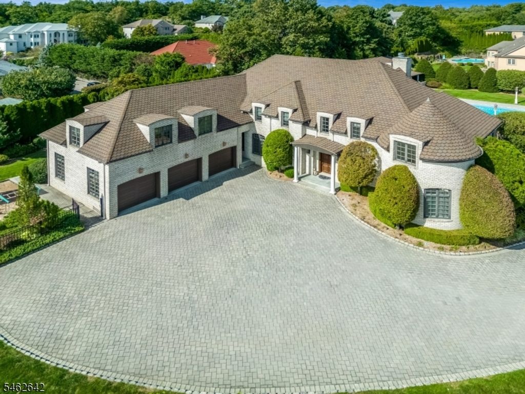 15 Mountainview Ct, Totowa Boro, NJ 07512 — exterior