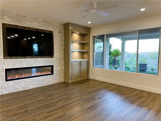 4740 Riva De Romanza Street, Las Vegas, NV 89135