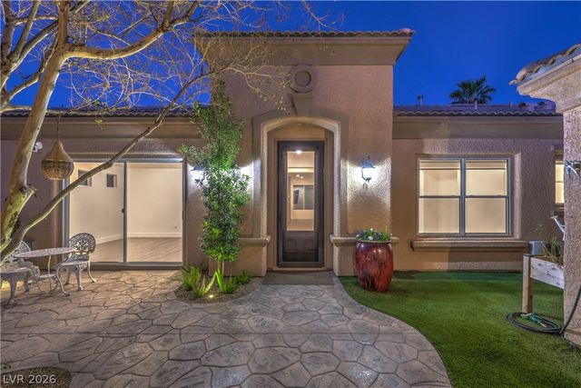 4740 Riva De Romanza Street, Las Vegas, NV 89135