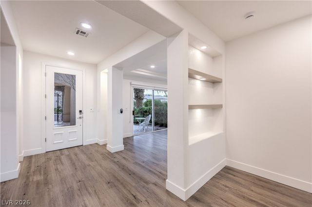 4740 Riva De Romanza Street, Las Vegas, NV 89135