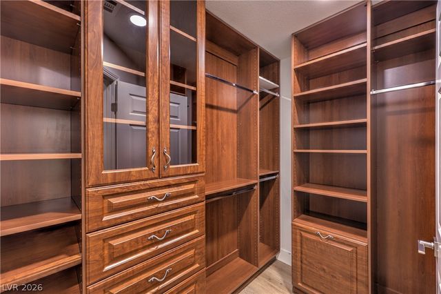 4740 Riva De Romanza Street, Las Vegas, NV 89135