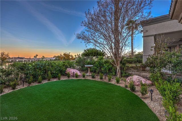 4740 Riva De Romanza Street, Las Vegas, NV 89135