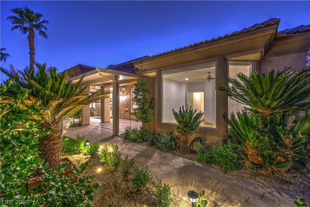 4740 Riva De Romanza Street, Las Vegas, NV 89135