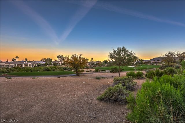 4740 Riva De Romanza Street, Las Vegas, NV 89135