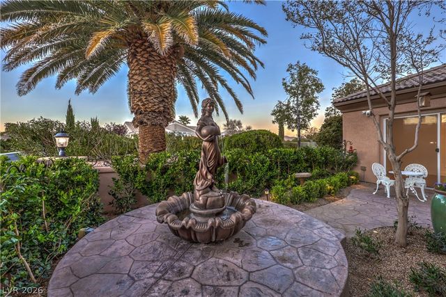 4740 Riva De Romanza Street, Las Vegas, NV 89135