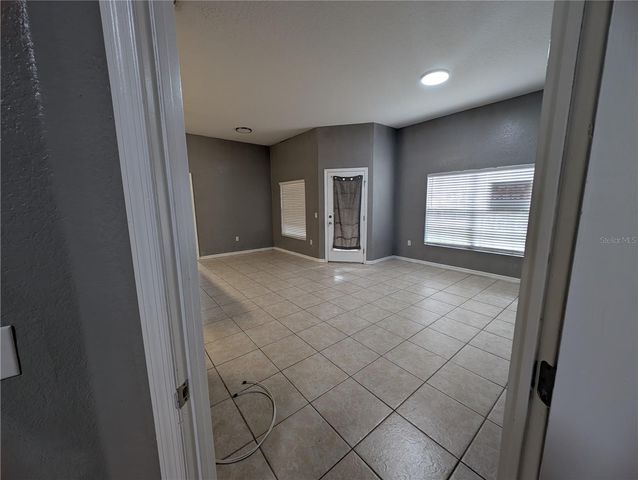 970 N SPRING GARDENS AVENUE 214, Deland, FL 32724