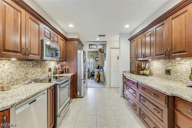 1820 SW 51st ST, Cape Coral, FL 33914