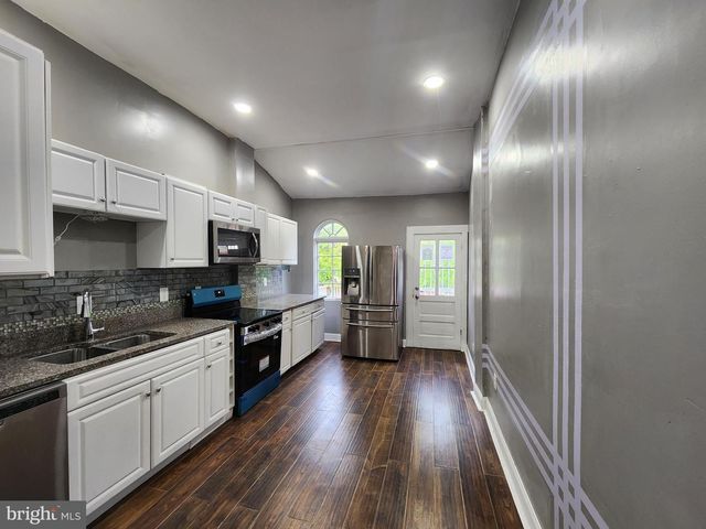 812 N MONROE ST, Baltimore, MD 21217