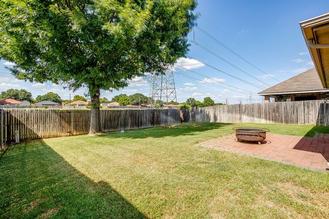 1325 Sierra Blanca Drive, Fort Worth, TX 76028