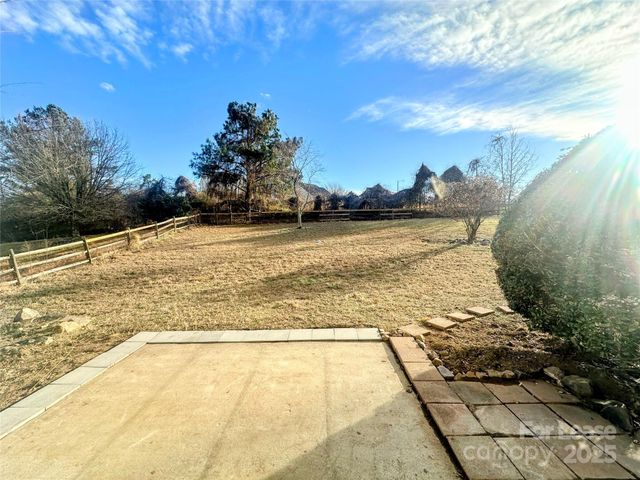 3749 Dashiel Drive, Charlotte, NC 28262