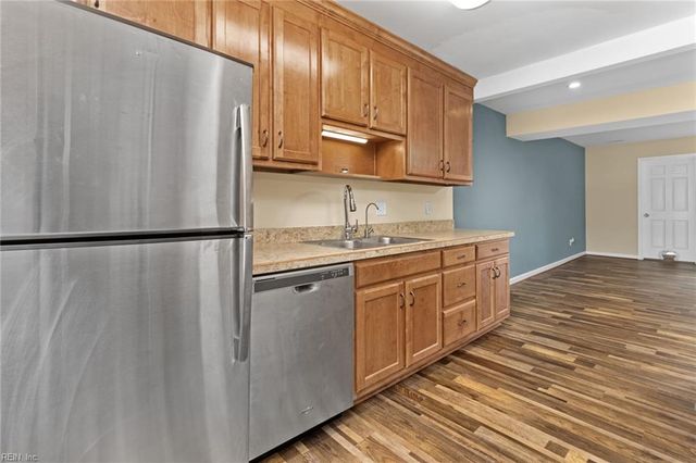 301 Advocate Ct Unit B, Newport News, VA 23608