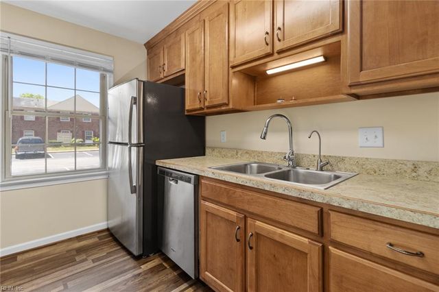 301 Advocate Ct Unit B, Newport News, VA 23608