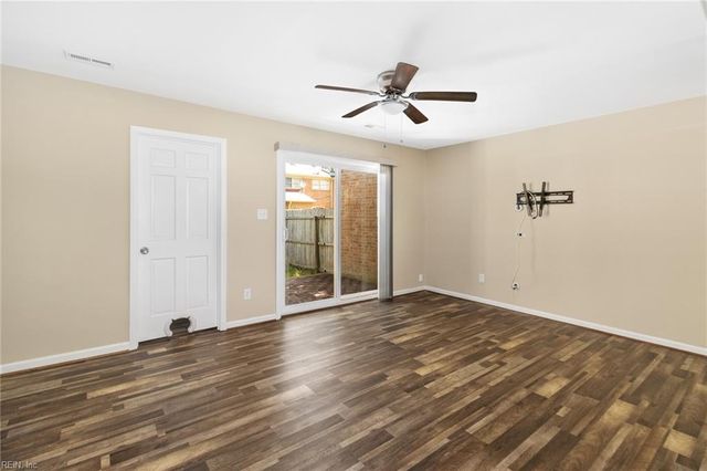 301 Advocate Ct Unit B, Newport News, VA 23608
