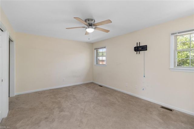 301 Advocate Ct Unit B, Newport News, VA 23608