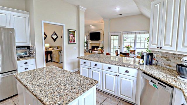 5408 Redbud Street, Rogers, AR 72758