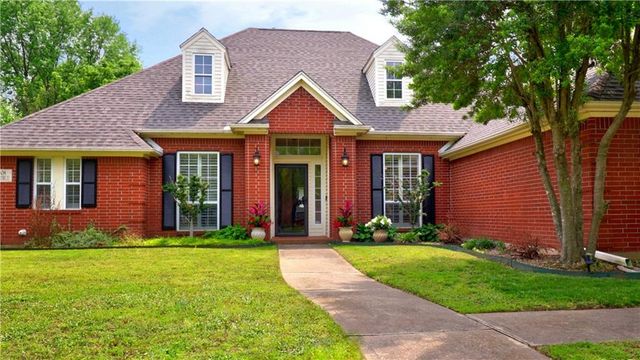 5408 Redbud Street, Rogers, AR 72758