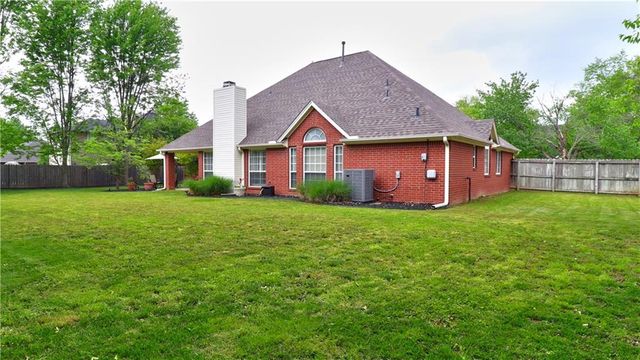 5408 Redbud Street, Rogers, AR 72758