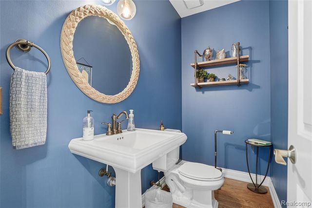 339 N Alice Avenue, Rochester, MI 48307