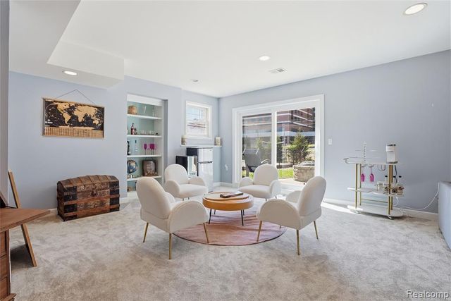 339 N Alice Avenue, Rochester, MI 48307