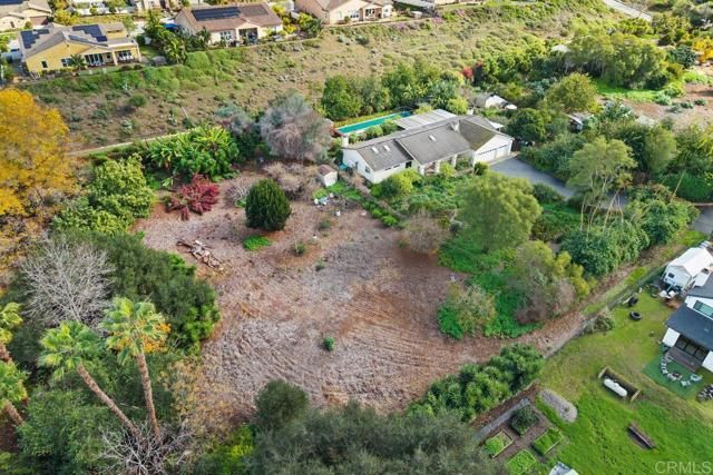 2362 Lone Oak Lane, Vista, CA 92084