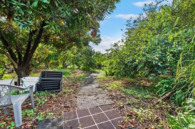 2362 Lone Oak Lane, Vista, CA 92084