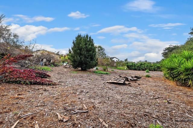 2362 Lone Oak Lane, Vista, CA 92084