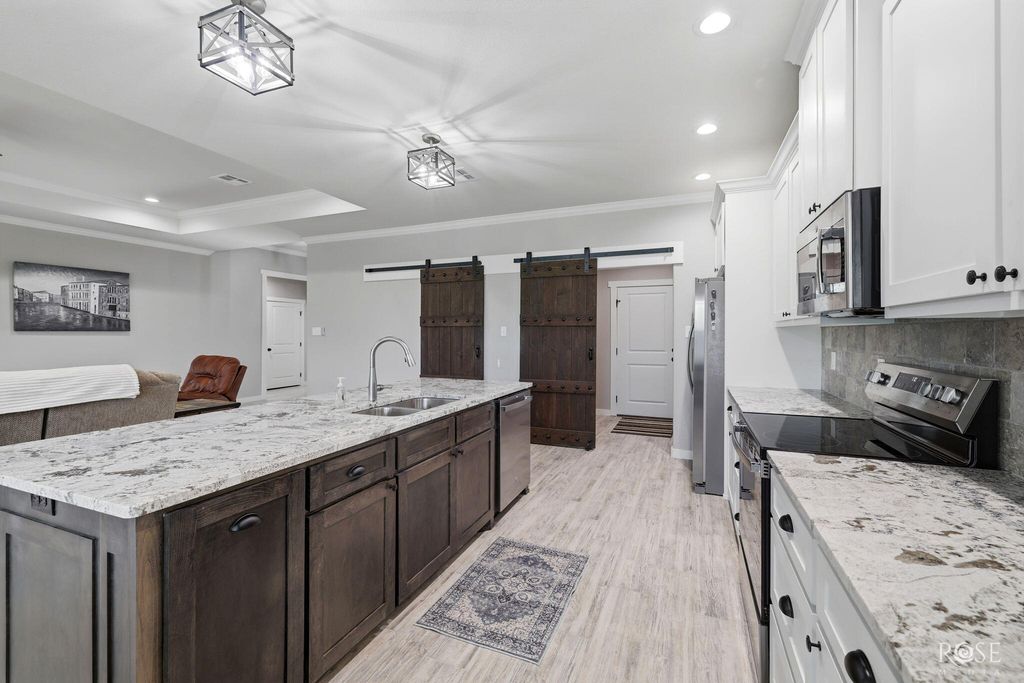 Image 15 of property listing at 4041 Caroline Lane, San Angelo, TX 76904