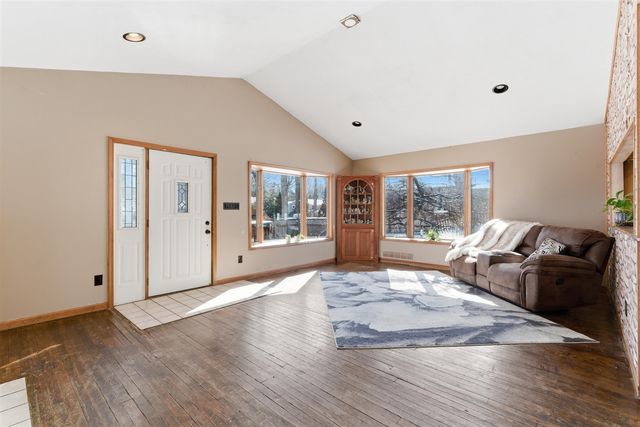 1452 Langfield Street, White Lake, MI 48386