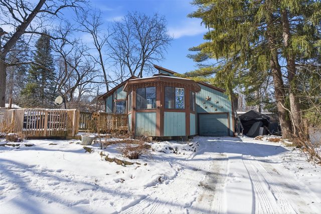 1452 Langfield Street, White Lake, MI 48386